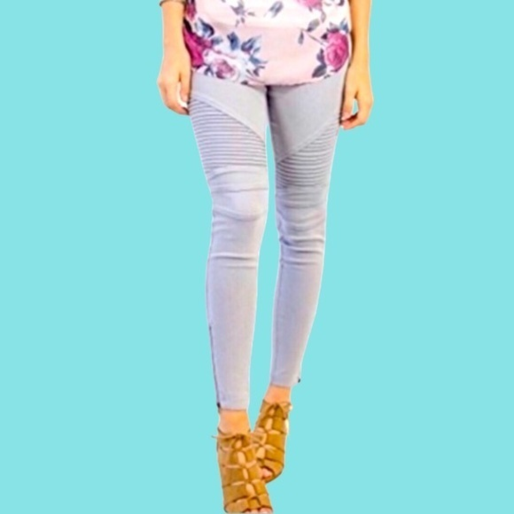 NWT New Mix Gray Jegging With Ankle Zipper Size L/XL